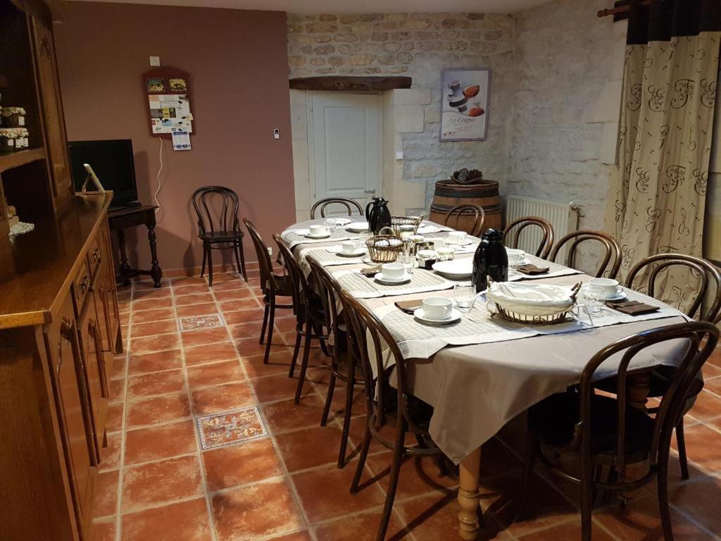 Le Domaine De Bellevue Bed & Breakfast Tanzac Ngoại thất bức ảnh